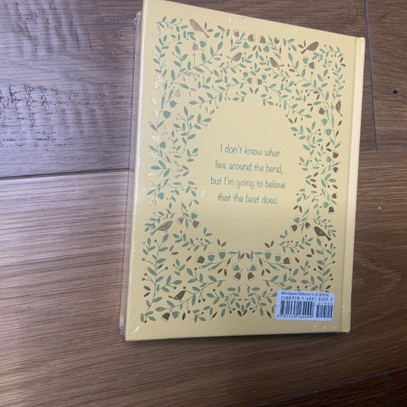 New in Sealed Package “Anne of Green Gables” Bonded Leather Book - Picture 5 of 6